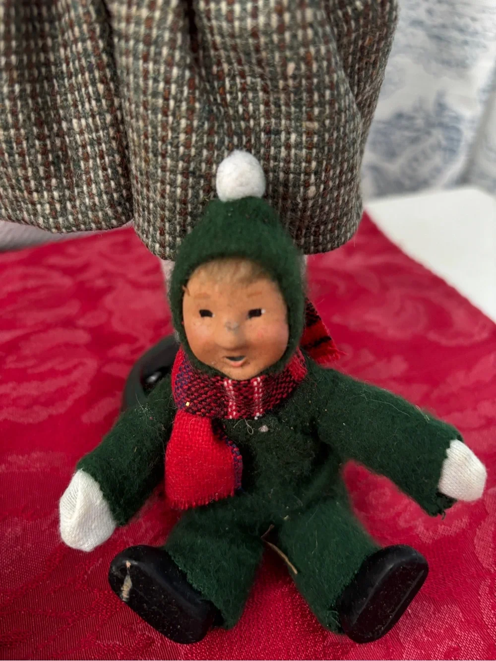 Byers' Choice Carolers- 4 piece doll vendor set.